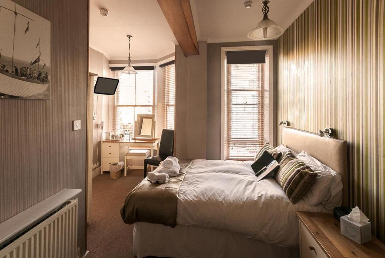 Dreibettzimmer