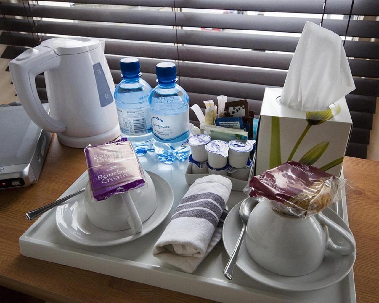 Doppel-/Zweibettzimmer mit eigenem Bad